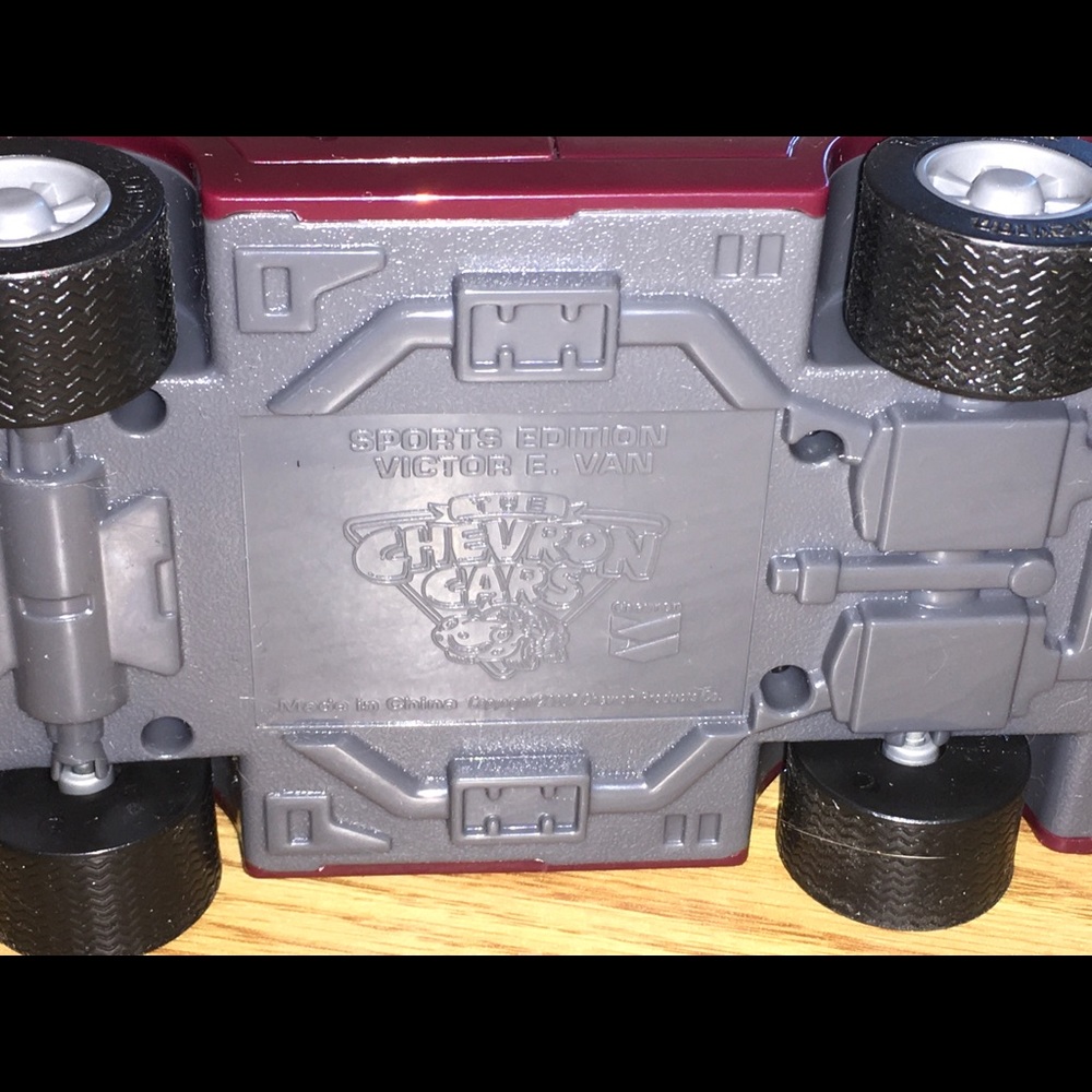 FIVE Chevron Techron Cars - Picture 2 of 14